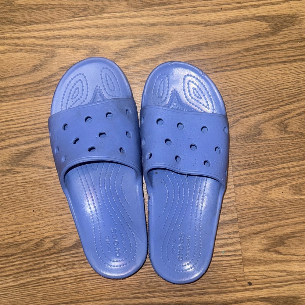 Men’s croc slides